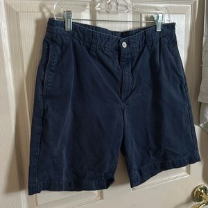 Vineyard vines navy shorts; size 32